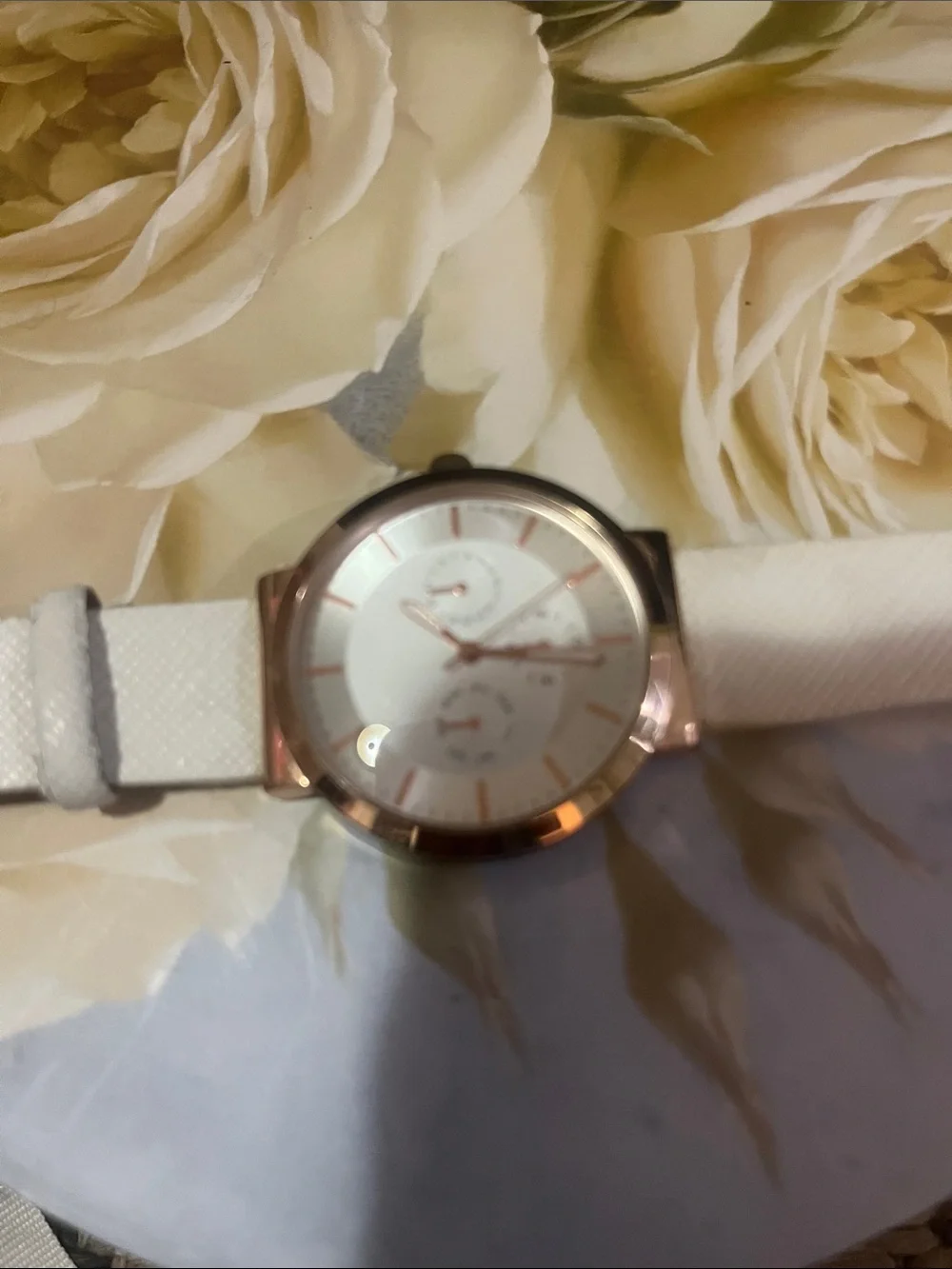 White Leather Strap Watch - Women's Classic